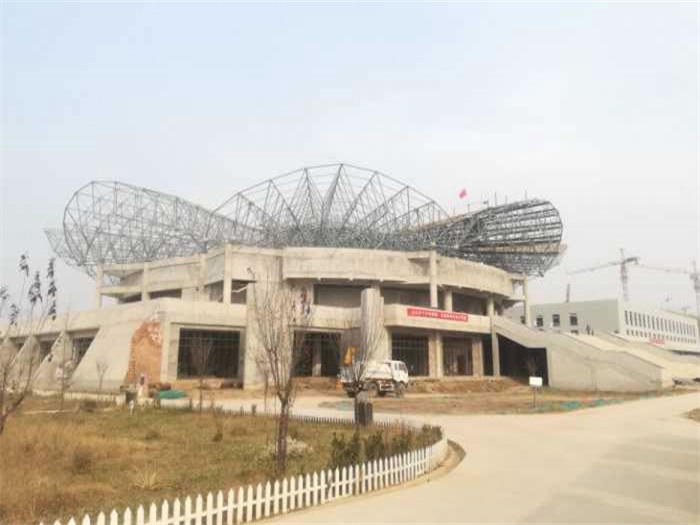 五大连池扶风体育馆网架工程