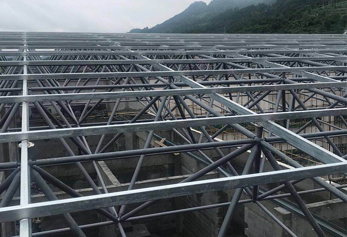 五大连池仁怀冠英学校艺体楼网架